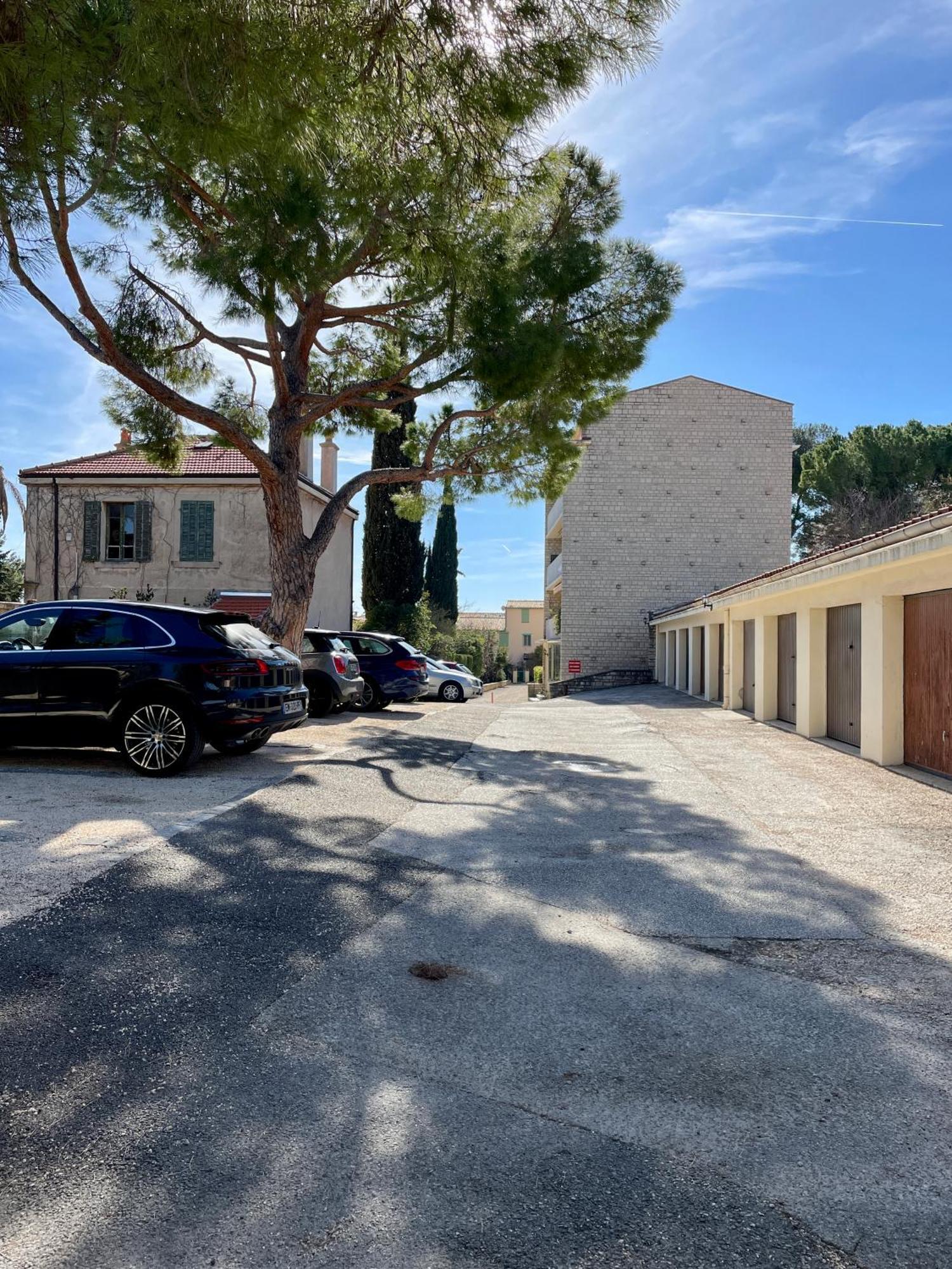 Au Coeur Et Au Calme De Bandol, Parking Et Climatisation Apartment Ngoại thất bức ảnh